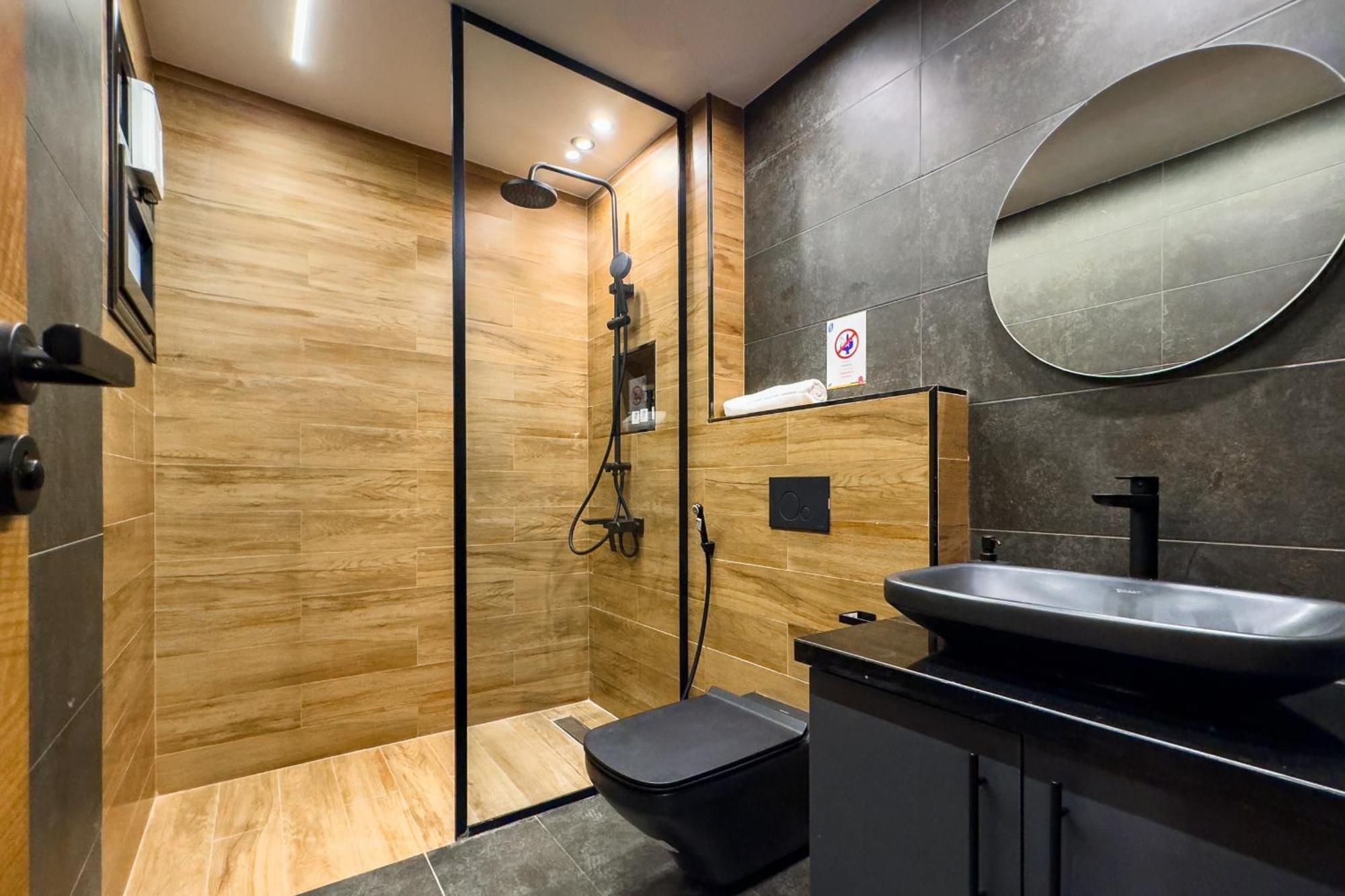 The 1bdr Slate Space W Jacuzzi 5min To Cai Airport *